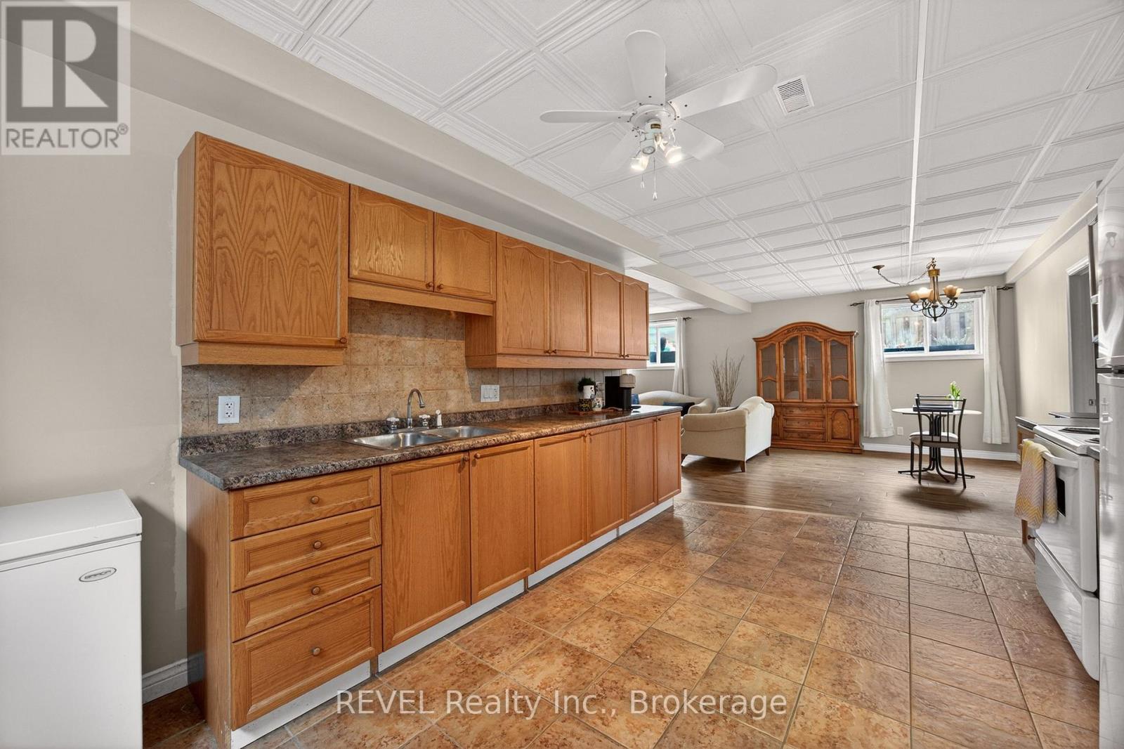 126 WESTLAND STREET - 26