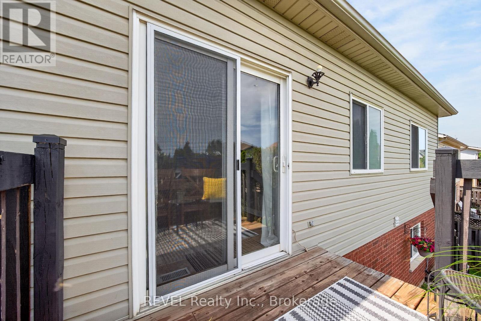 126 WESTLAND STREET - Image 36