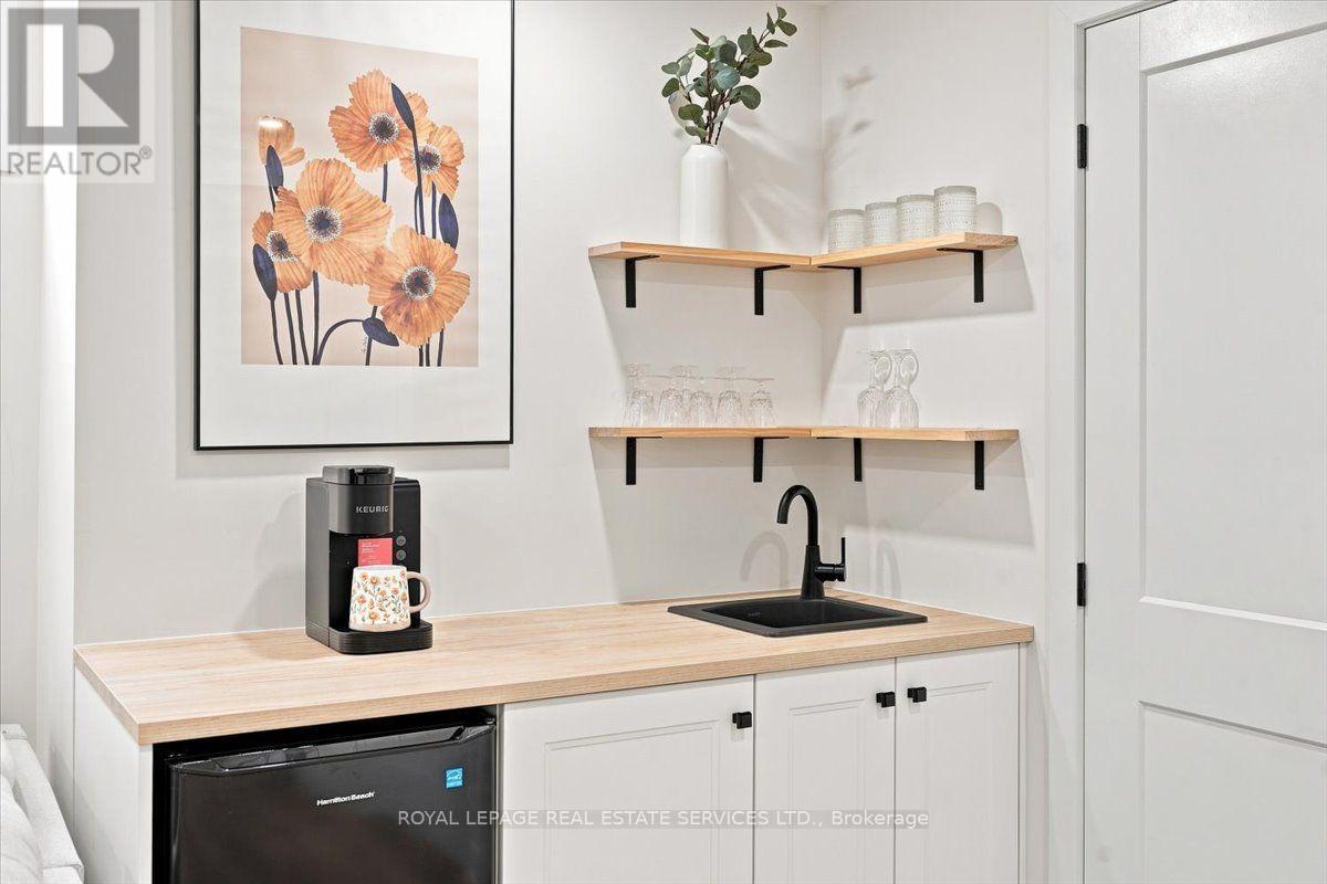 #3 2970 BERWICK DRIVE - Image 29