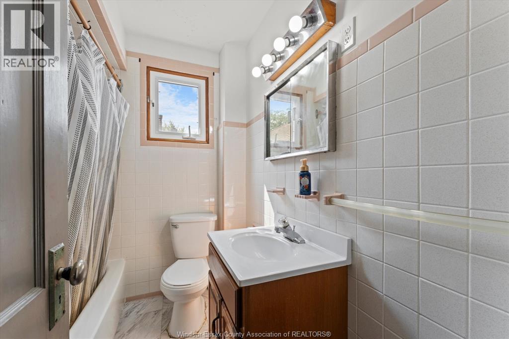 1481 Benjamin AVENUE - 15