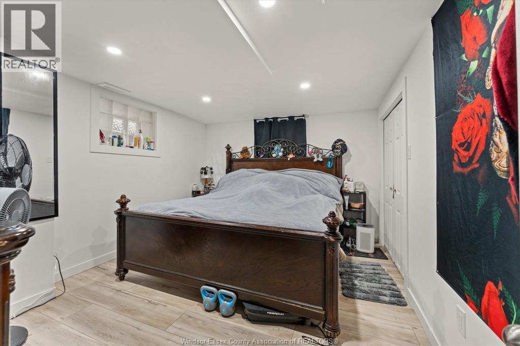 1481 Benjamin AVENUE - Image 18