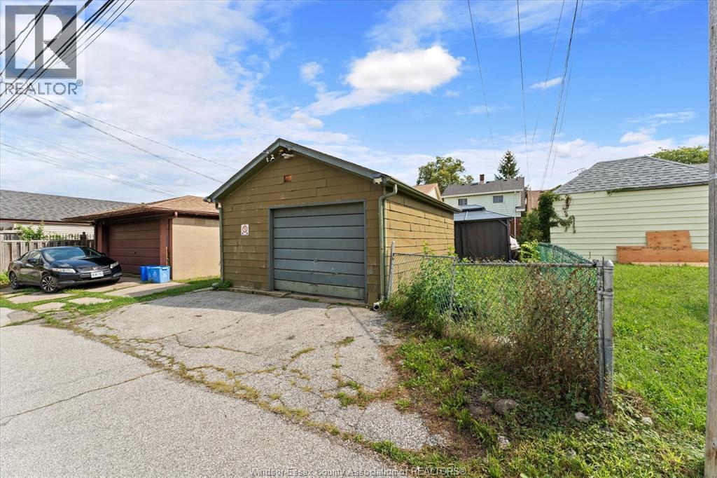 1481 Benjamin AVENUE - 30