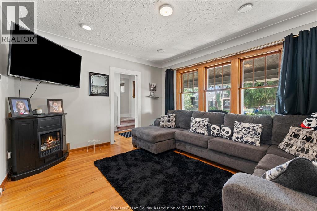 1481 Benjamin AVENUE - Image 7