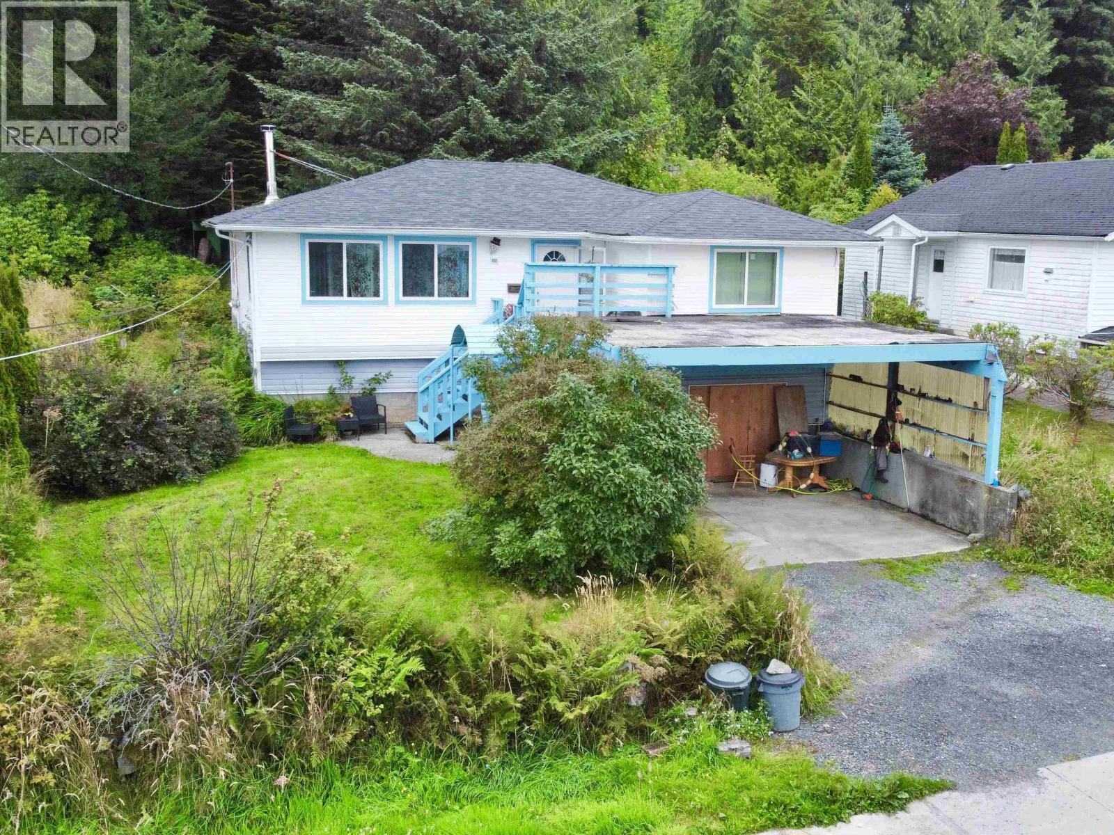 743 EVERGREEN DRIVE - 1