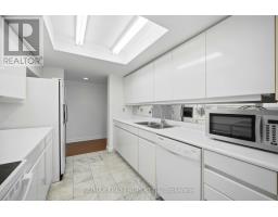 1203 - 33 University Avenue, Toronto, ON M5J2S7 Photo 10