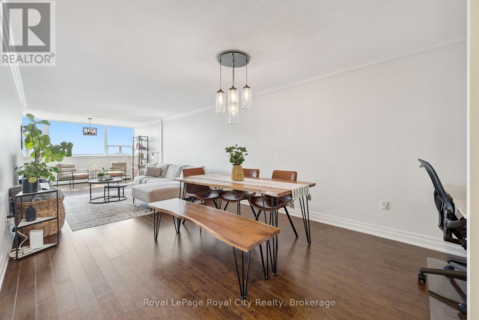#903 55 YARMOUTH STREET - 12
