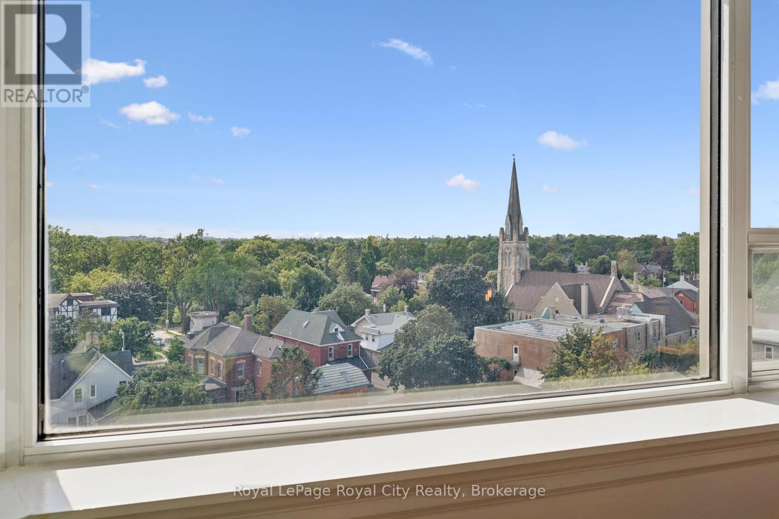 #903 55 YARMOUTH STREET - 23