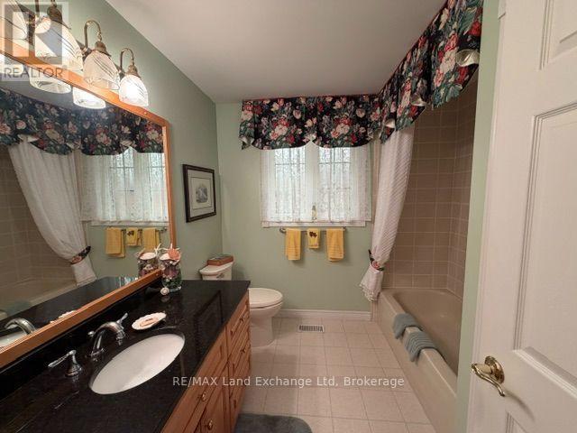 740 SCOTT STREET W - 17