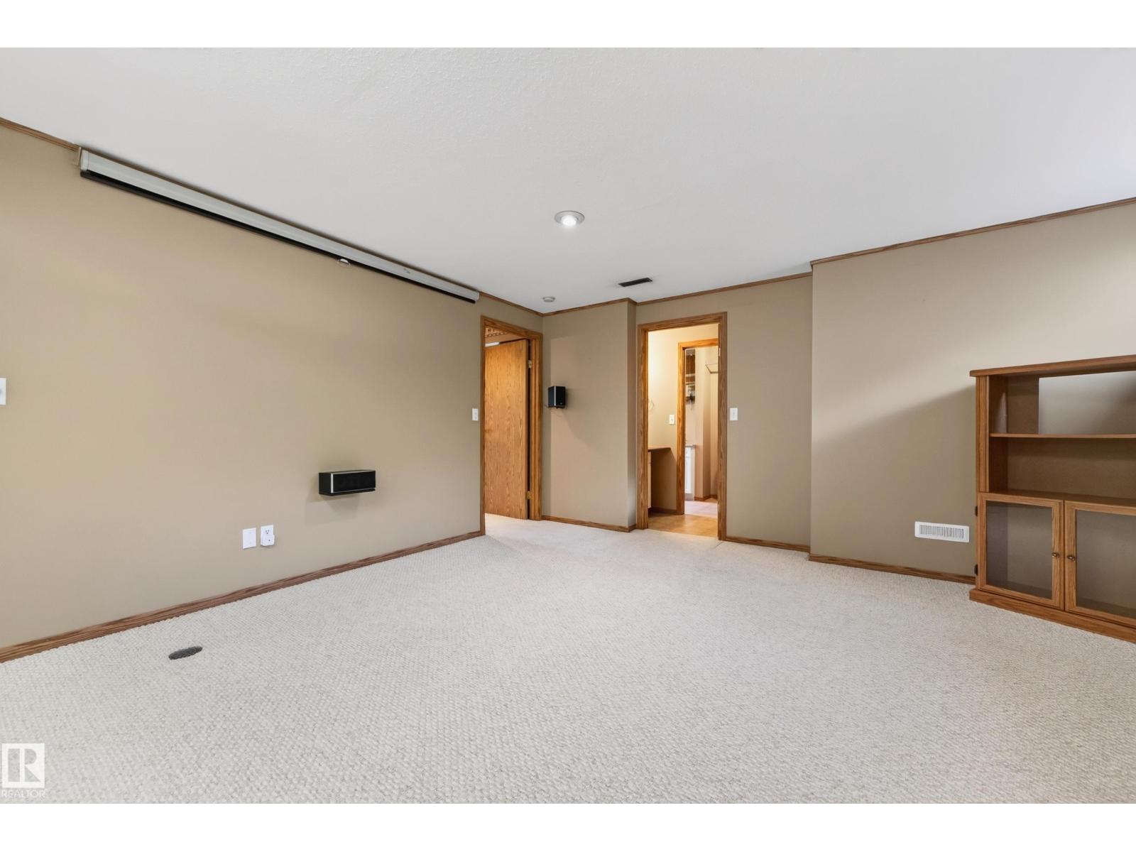 #53 51263 RGE ROAD 204 - Image 31