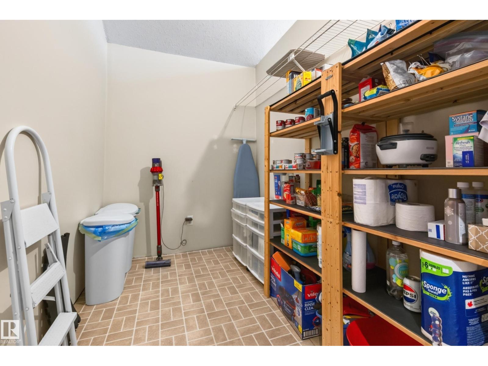 #53 51263 RGE ROAD 204 - 21