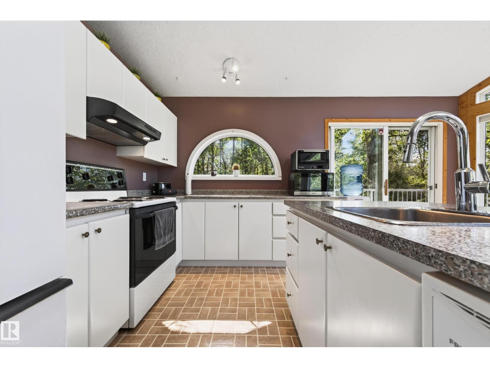 #53 51263 RGE ROAD 204 - Image 19