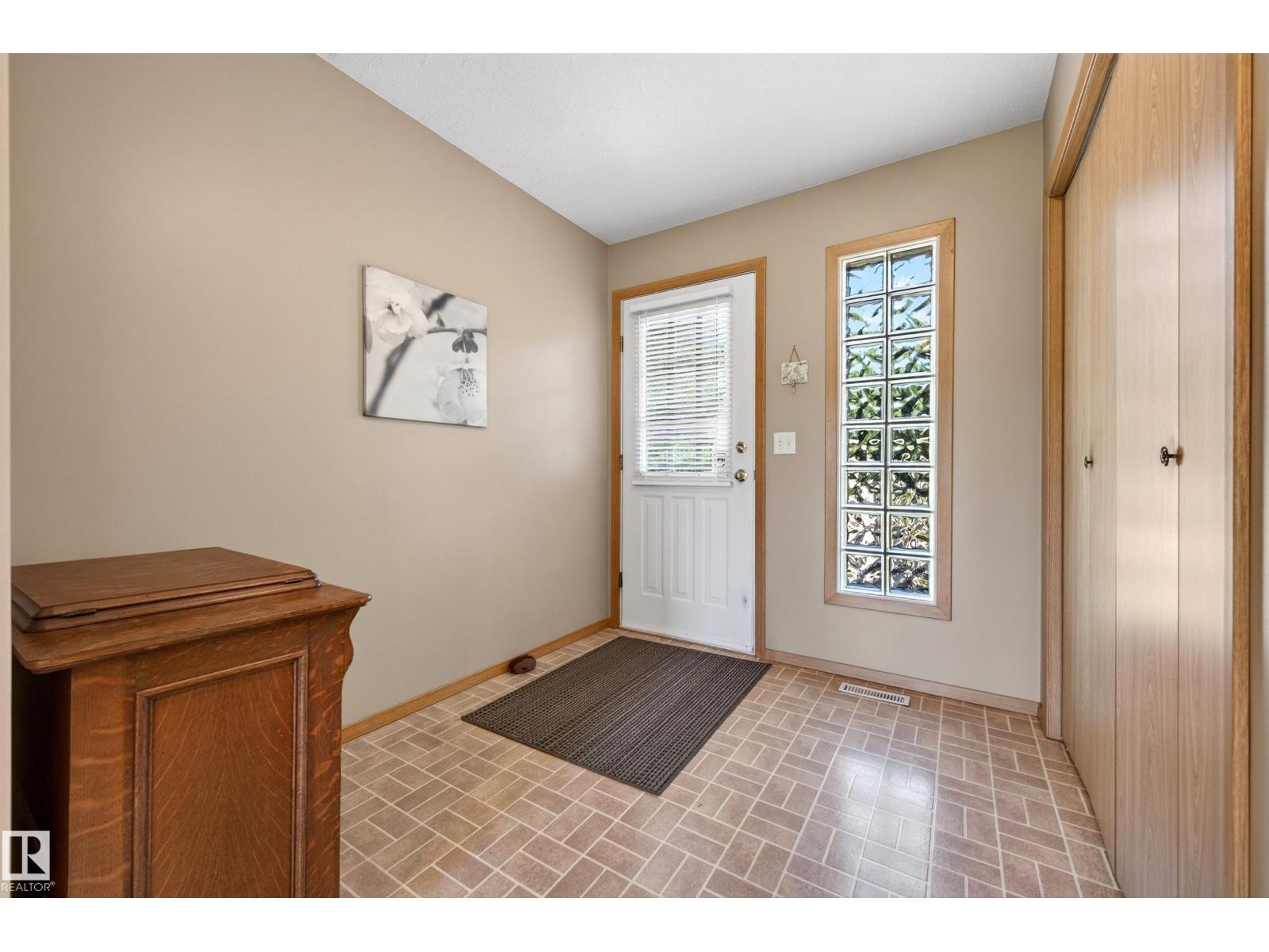 #53 51263 RGE ROAD 204 - 8