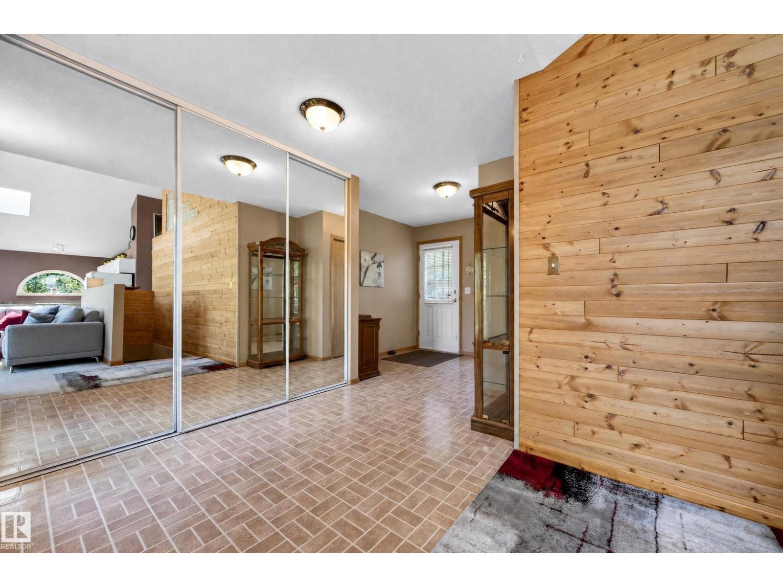 #53 51263 RGE ROAD 204 - 10