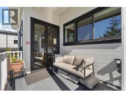 932 Arcadia St, Esquimalt, BC V9A5X1 Photo 16