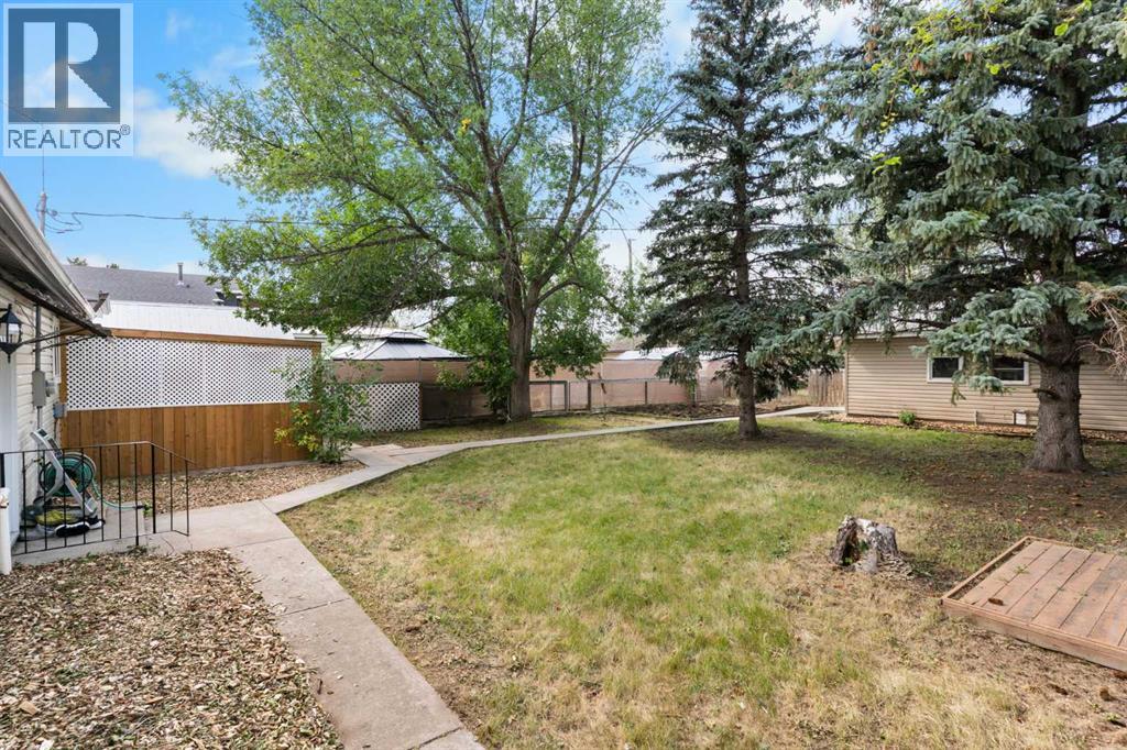 222 45 Avenue W - Image 39