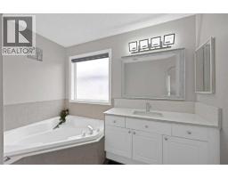 2386 Fairways Circle S, Airdrie, AB T4B2W9 Photo 22