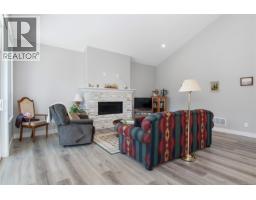 3840 Discovery Dr, Campbell River, BC V9W4X4 Photo 11