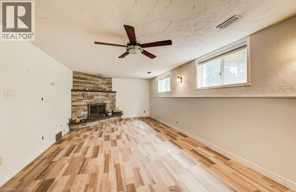 109 WHITE OAK Place - Image 31