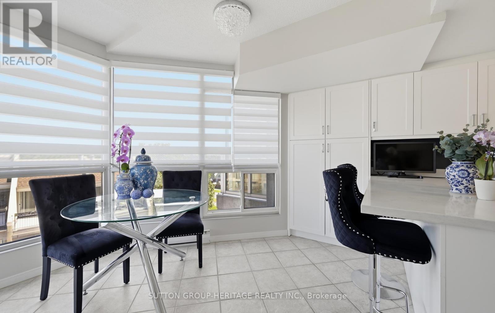 #514 25 CUMBERLAND LANE - Image 18