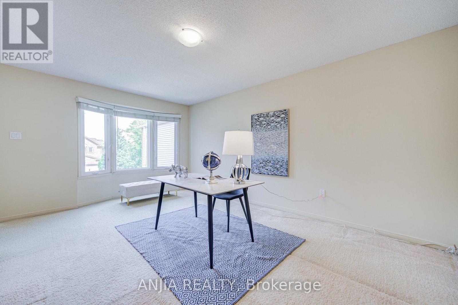 123 CHAPEL PARK SQUARE - 32