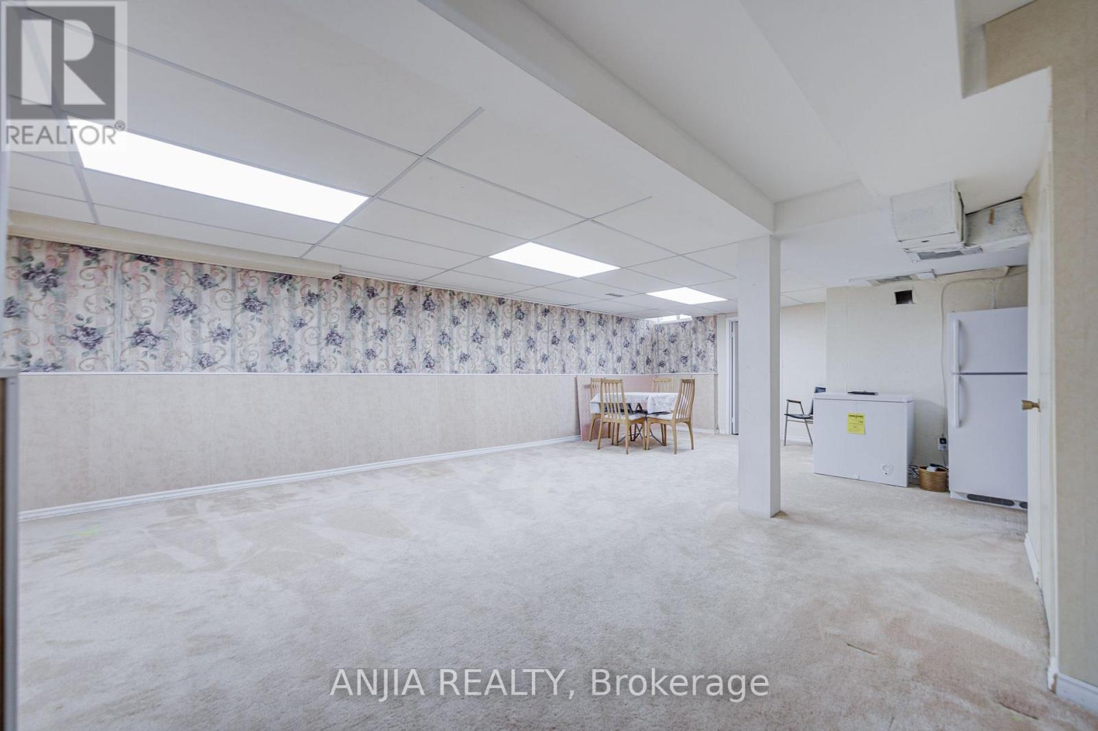 123 CHAPEL PARK SQUARE - Image 43