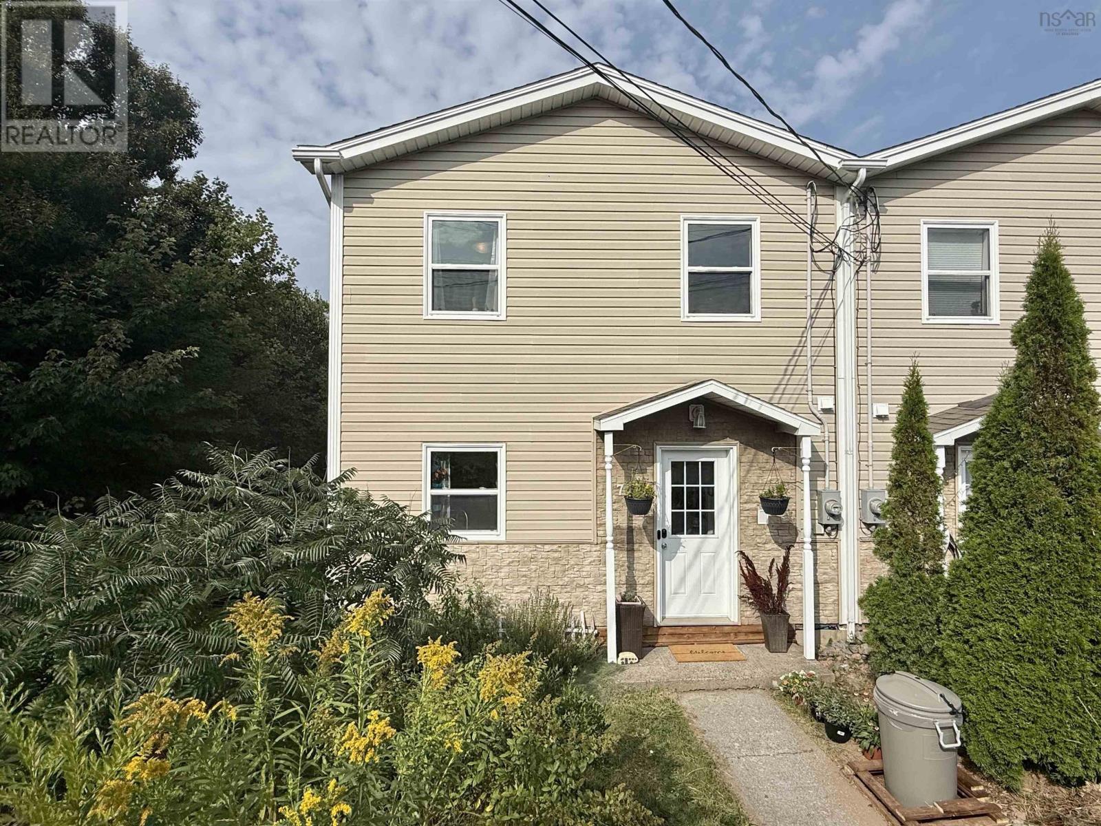 707 Pleasant Street