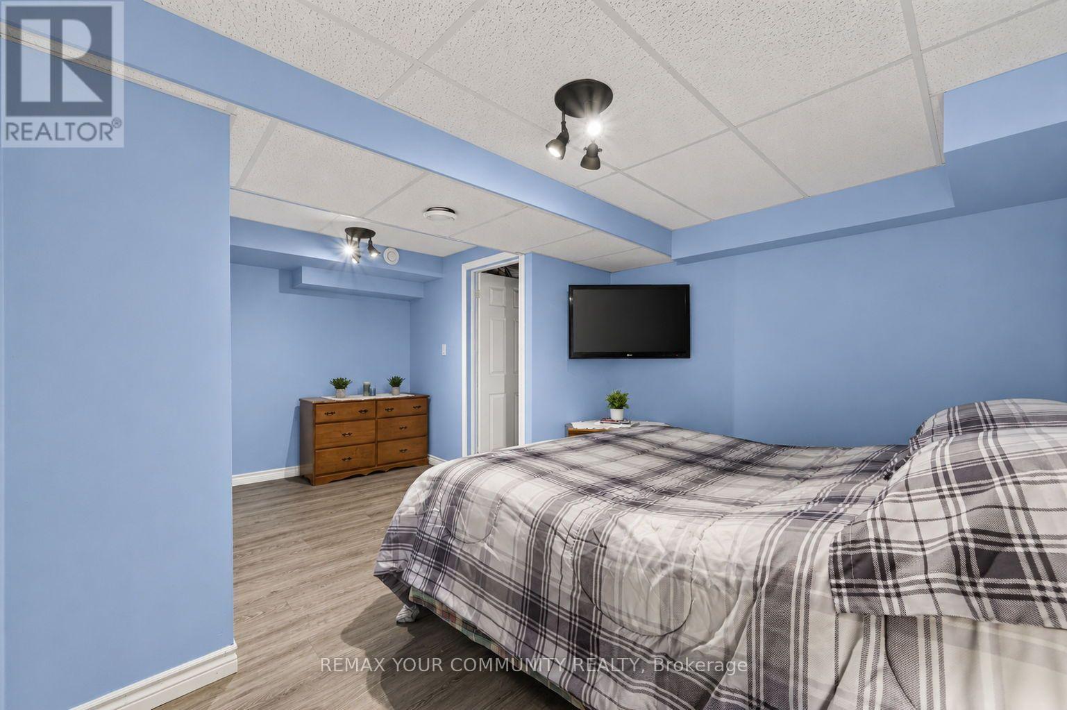 126 WOODROOF CRESCENT - Image 32