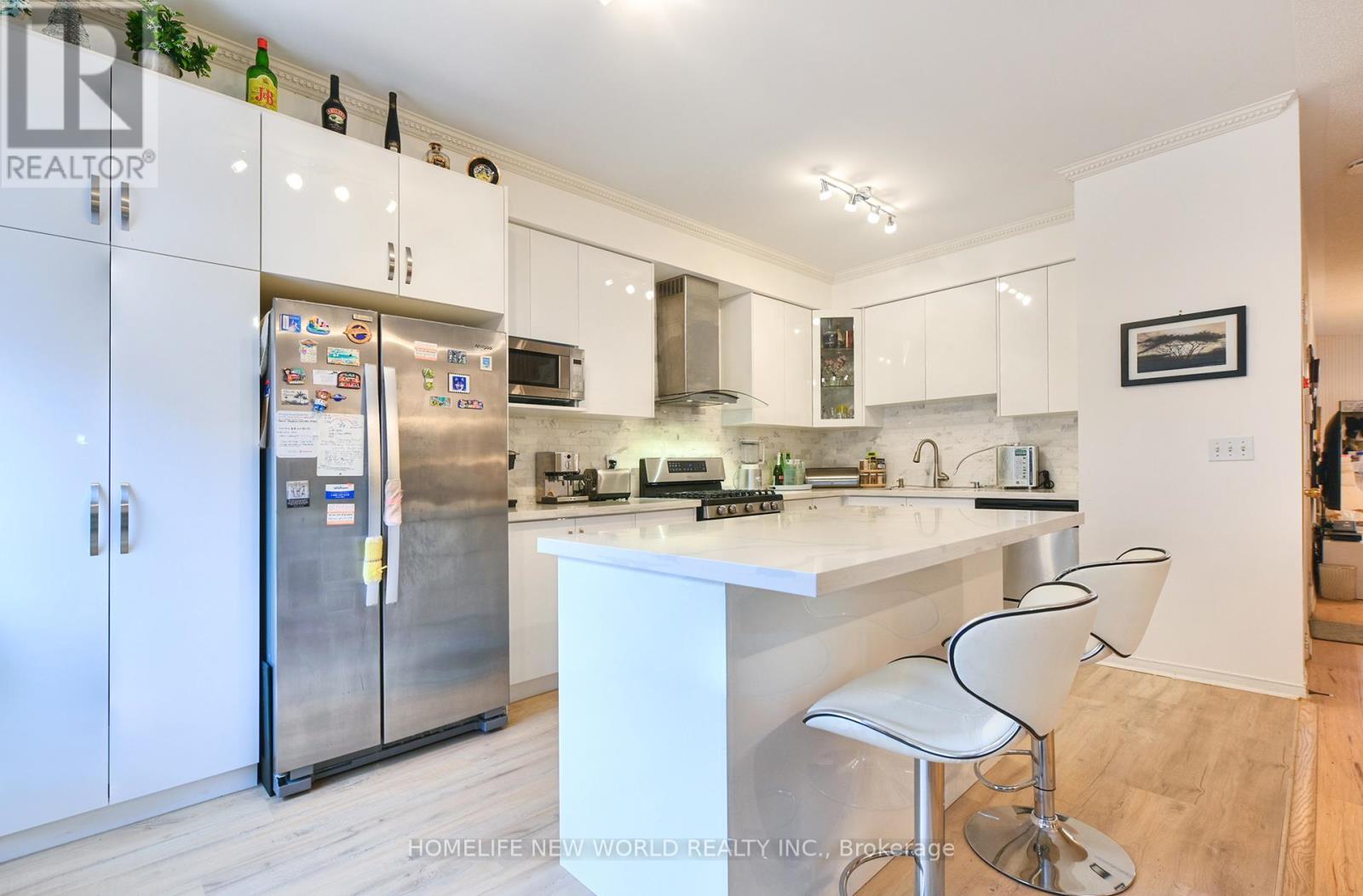 7 FAIRLAWN AVENUE - 10