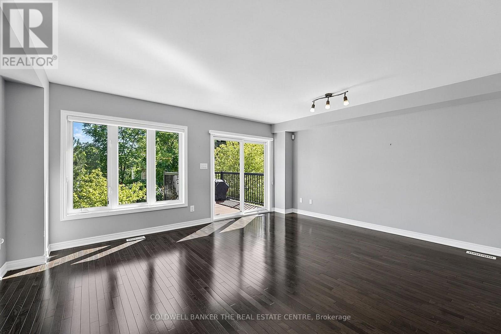 370 DOAK LANE - Image 10
