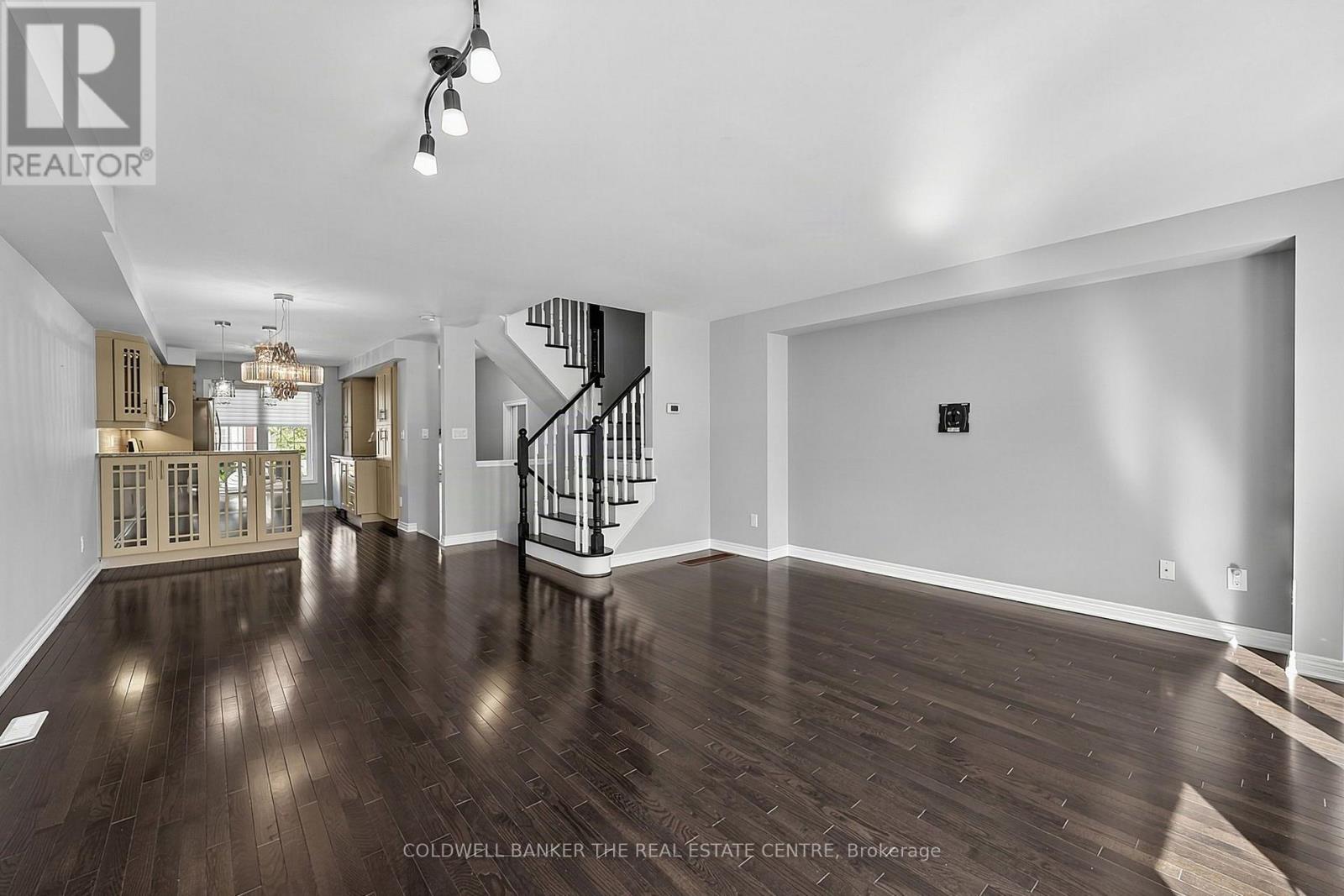 370 DOAK LANE - Image 11