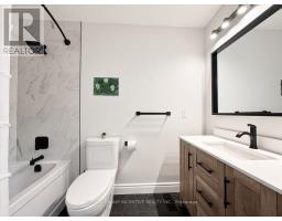 Office - 8 Alpine Way, Oro Medonte, ON L0L2L0 Photo 14