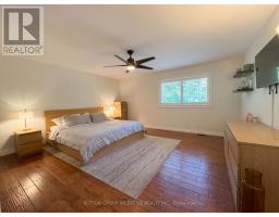 8 Alpine Way, Oro Medonte, ON L0L2L0 Photo 17