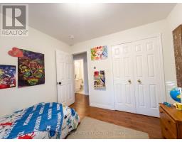 8 Alpine Way, Oro Medonte, ON L0L2L0 Photo 22