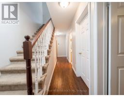 8 Alpine Way, Oro Medonte, ON L0L2L0 Photo 23