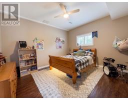 8 Alpine Way, Oro Medonte, ON L0L2L0 Photo 24