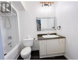 8 Alpine Way, Oro Medonte, ON L0L2L0 Photo 26