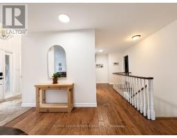 Dining room - 8 Alpine Way, Oro Medonte, ON L0L2L0 Photo 6