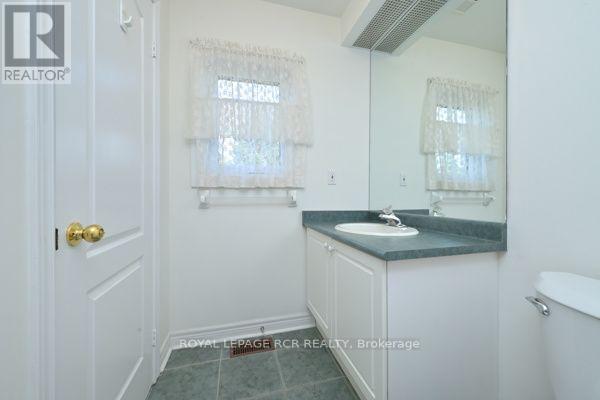 251 DENISE CIRCLE - Image 21