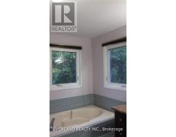 4101 Loyalist Drive, Mississauga, ON L5L3Z1 Photo 12