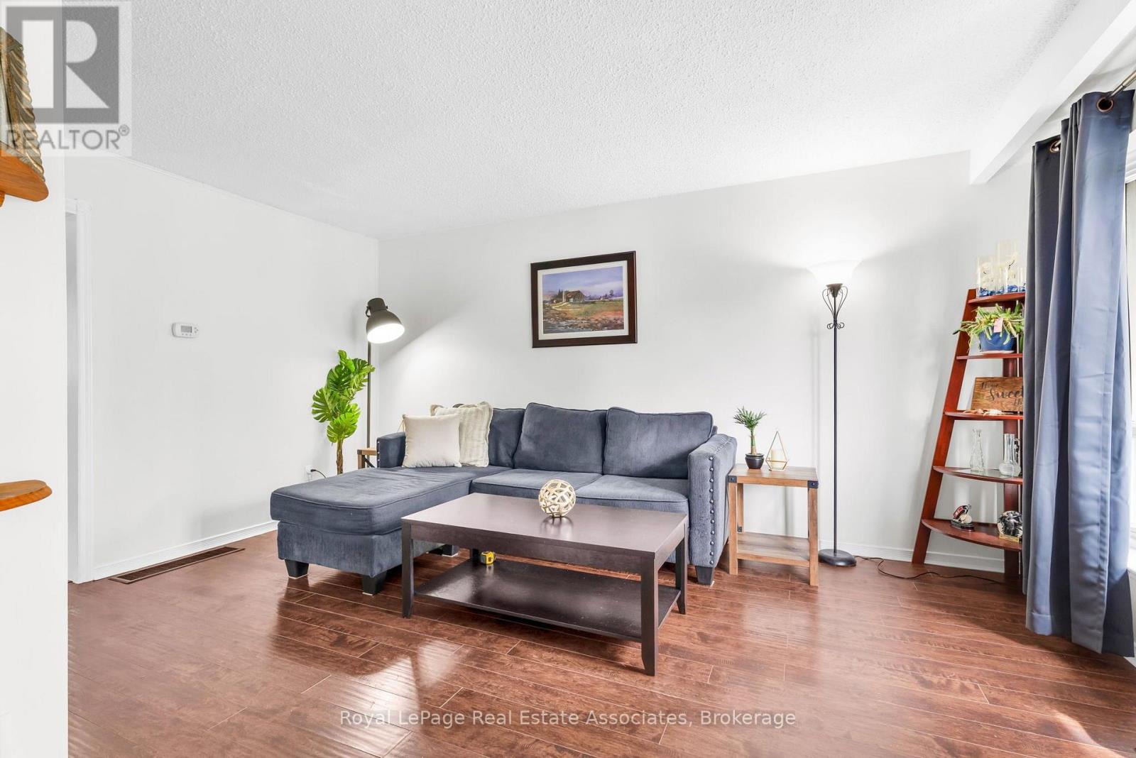 81 GLENMORE CRESCENT - 4