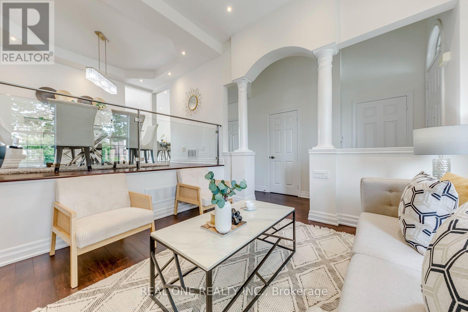 3486 EGLINTON AVENUE W - 10