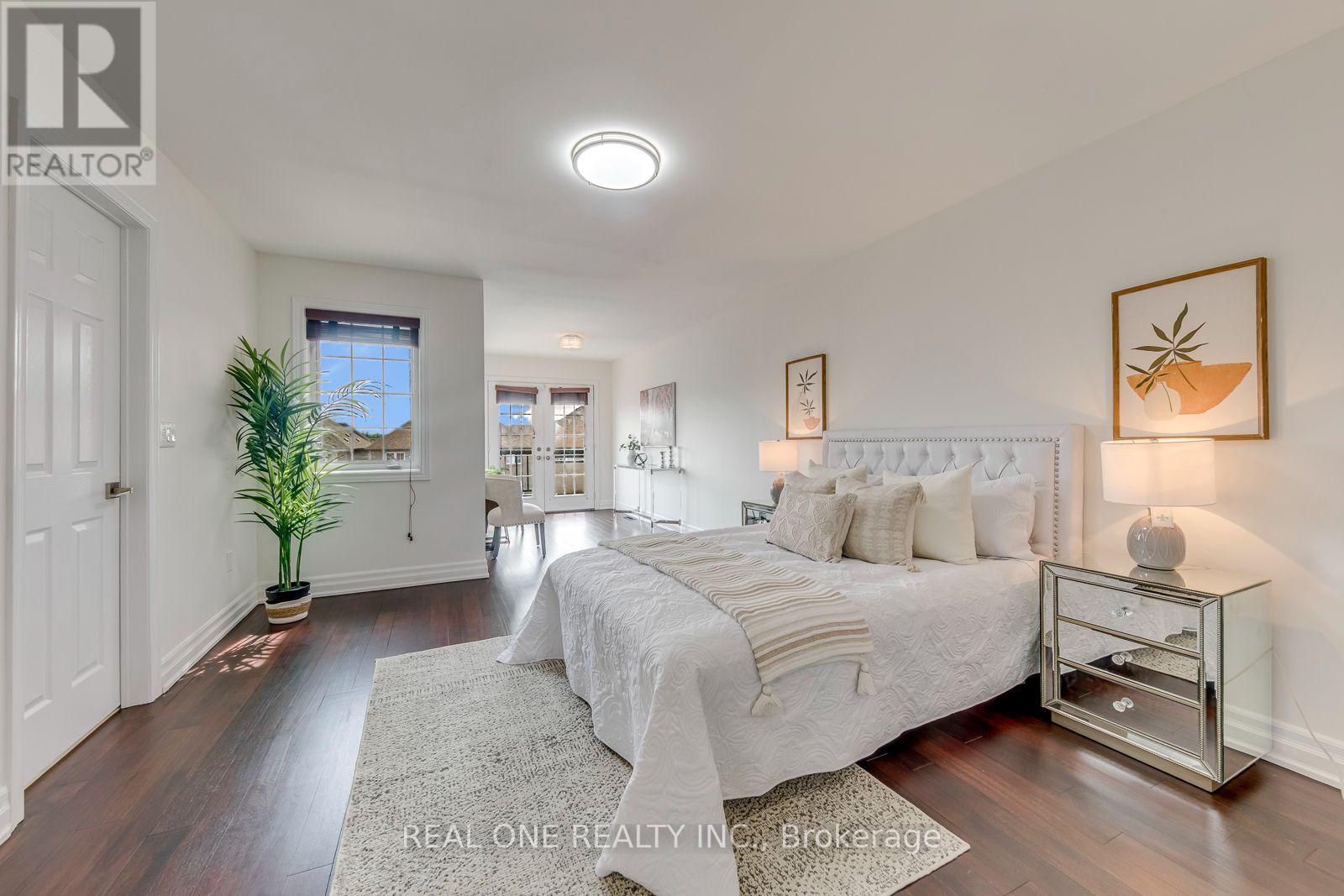 3486 EGLINTON AVENUE W - Image 27