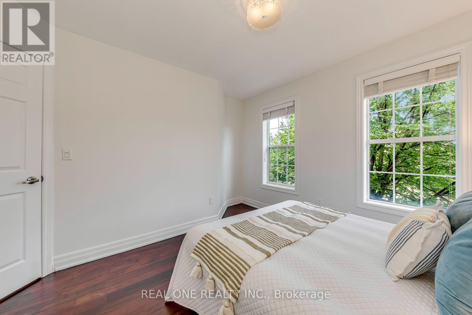 3486 EGLINTON AVENUE W - Image 38