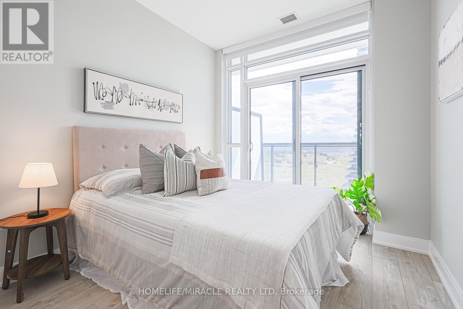 #1110 65 ANNIE CRAIG DRIVE - Image 29