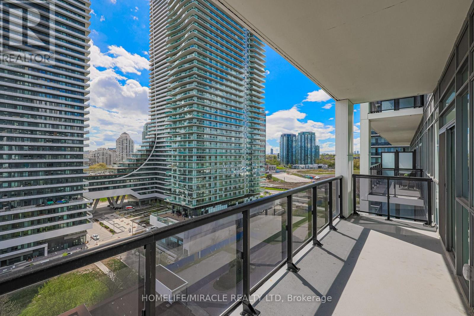 #1110 65 ANNIE CRAIG DRIVE - Image 38