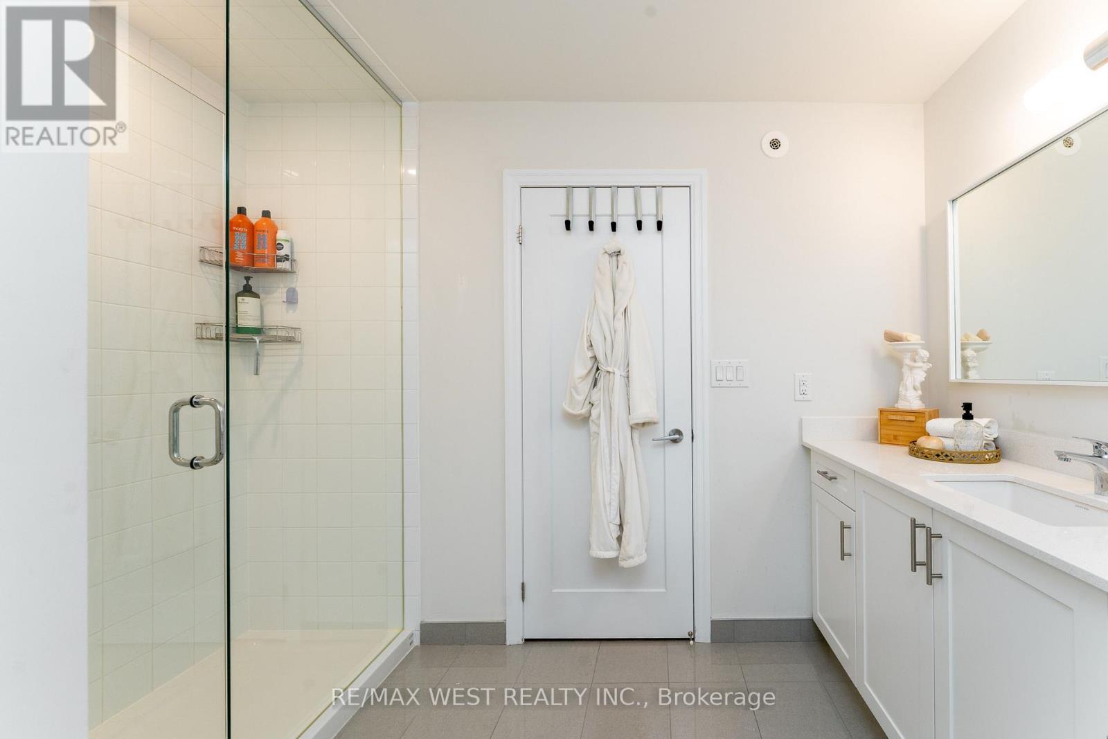 #105 1180 CAWTHRA ROAD - 25