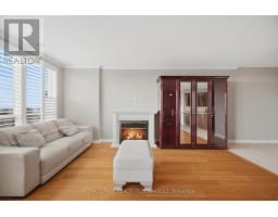 601 - 1998 Ironstone Drive, Burlington, ON L7L7P7 Photo 10