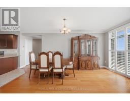 601 - 1998 Ironstone Drive, Burlington, ON L7L7P7 Photo 12