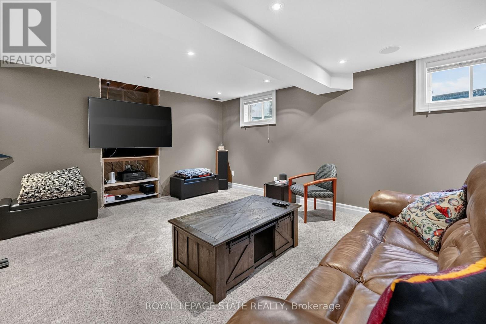 86 HEDGE LAWN DRIVE - Image 31