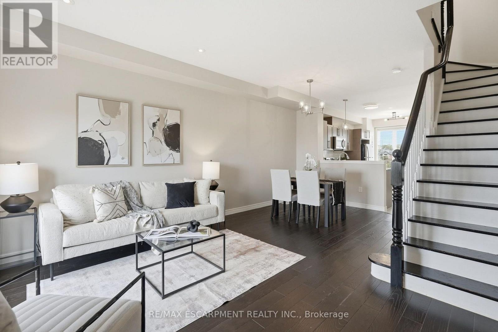 31 EDENROCK DRIVE - 16